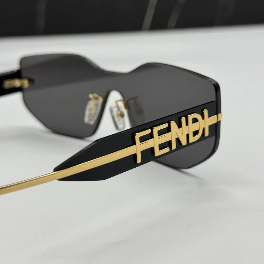 NEW FENDI GOLD GREY UNISEX SUNGLASSES FENDI FE40066U 30A